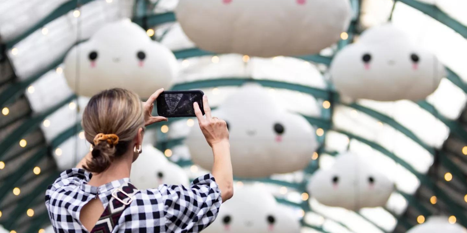 Covent Garden Brings a Smile to London This Summer with “Little Cloud World” by FriendsWithYou