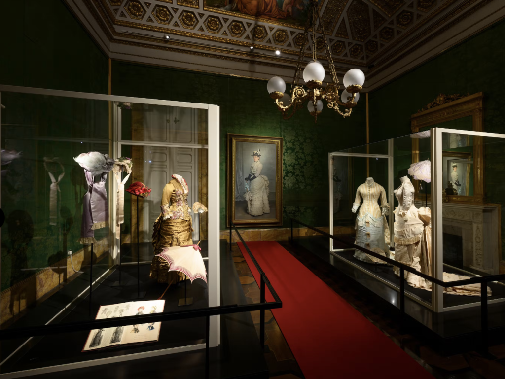 Palazzo Pitti: Florence's Fashion Museum Reopens with a Journey Through Centuries of Style