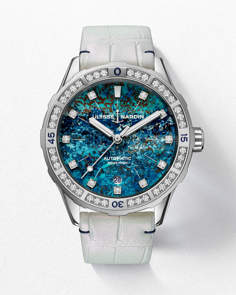 top 10 luxury watch brands: Diver Atoll