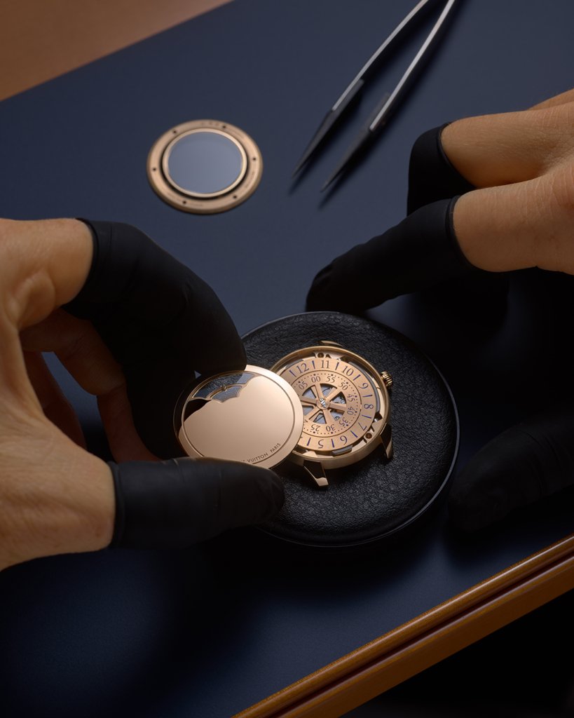Louis Vuitton "Tambour Convergence"