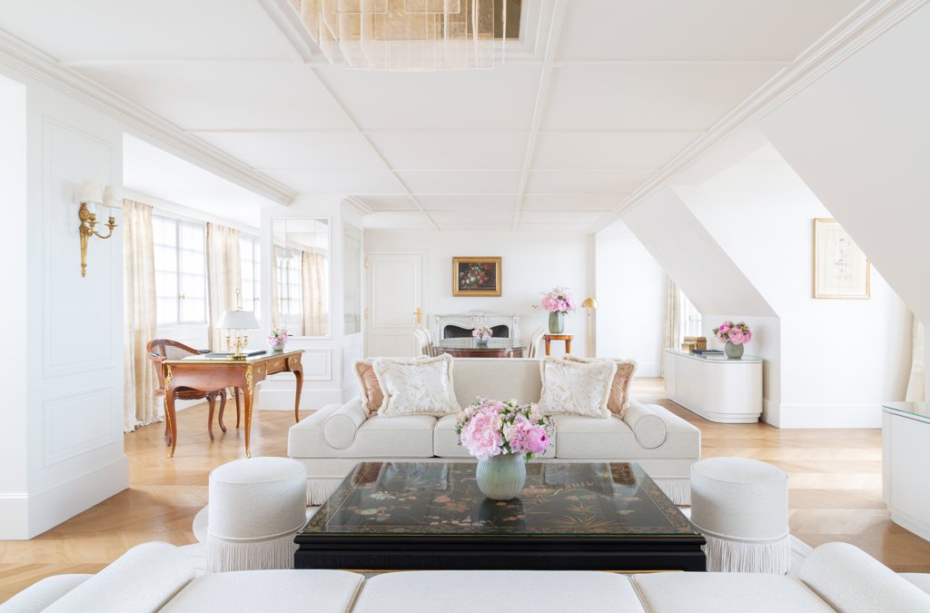 The Signature Honeymoon Suite. Photo courtesy of Le Bristol Paris